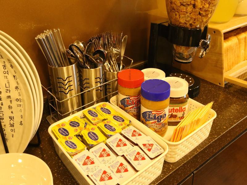 Tripstay Myeongdong Seoul Exterior photo